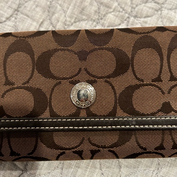 Coach Brown Logo Tri-fold wallet Used - Picture 2 of 10